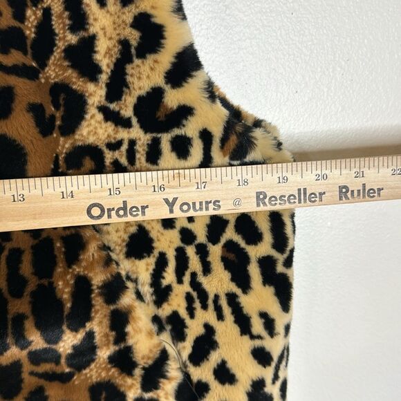 Cejon ladies leopard print faux fur zip up vest size medium - Picture 8 of 10